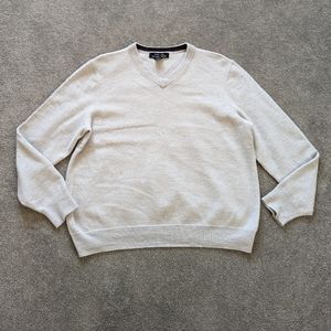 Mark Law cream color V-neck thick merino wool sweater men's Medium NEW